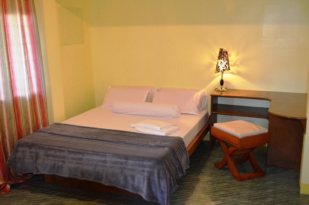 Blue Bamboo Hotel Balabag  Номер фото