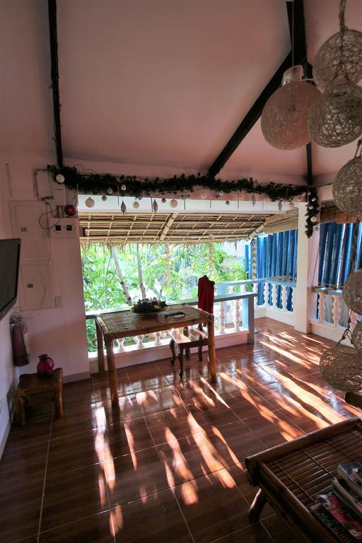 Blue Bamboo Hotel Balabag  Экстерьер фото