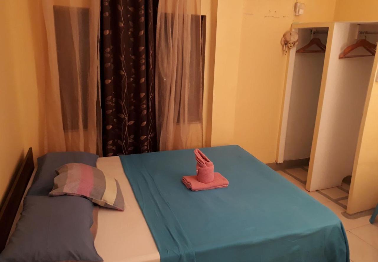 Blue Bamboo Hotel Balabag  Экстерьер фото
